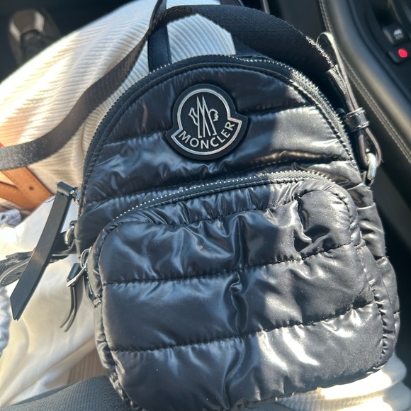 Brand new moncler bag crossbody - Picture 2 of 4